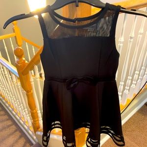 Adorable little black dress for girls!